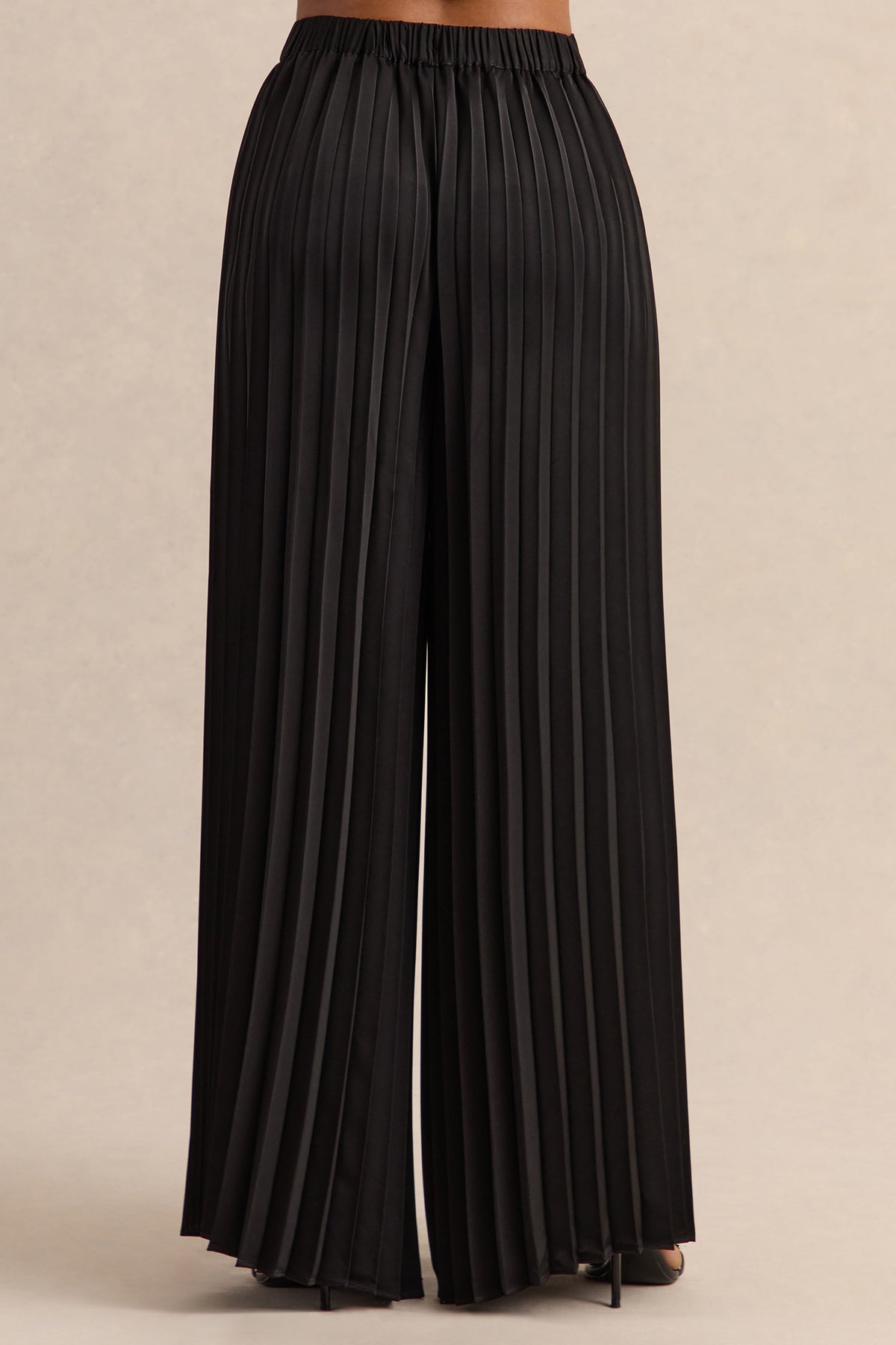 Lerenza | Black Satin Wide-Leg Pleated Trousers