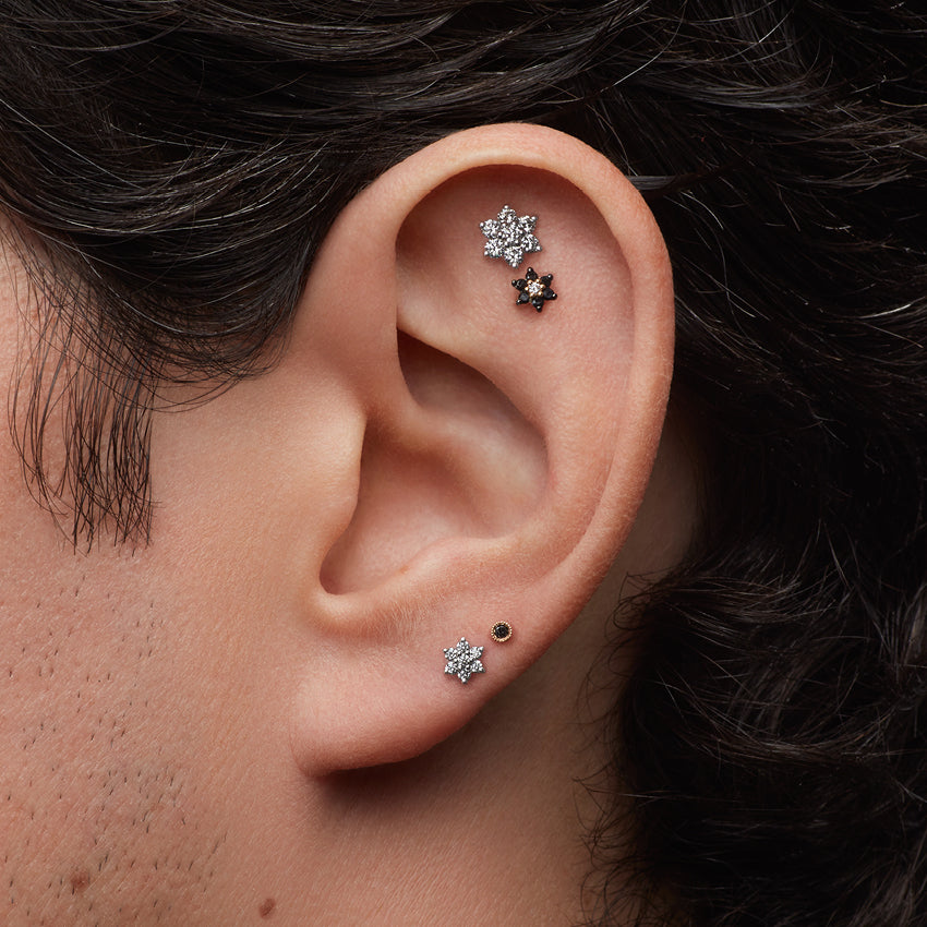 Scalloped Set Black Diamond Threaded Stud Earring